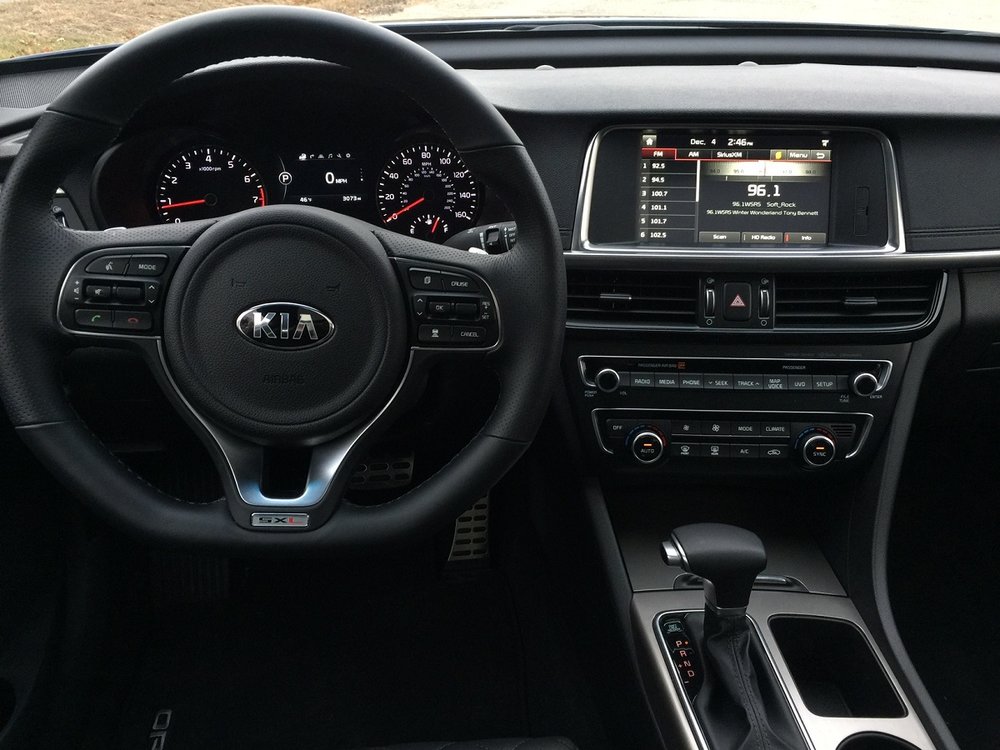 2016-Kia-Optima-Interior.jpg