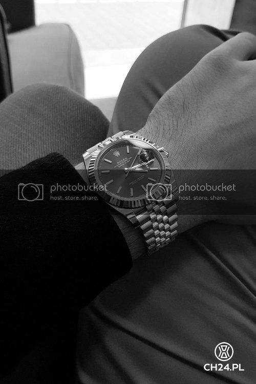 ch24pl_rolex_datejust41_wrist.jpg