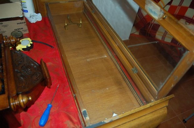 f28a55cdbd1924cegen.jpg