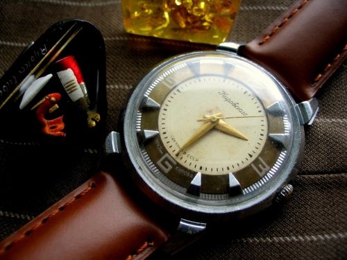 2810f57bdeb3daefmed.jpg