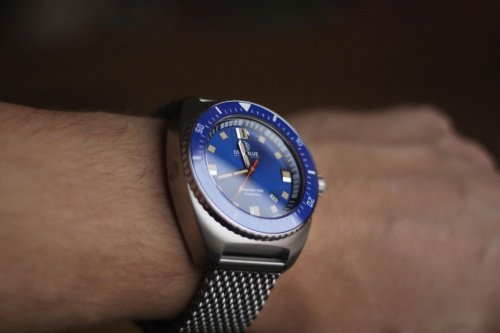 f5b09e8106fc0769med.jpg