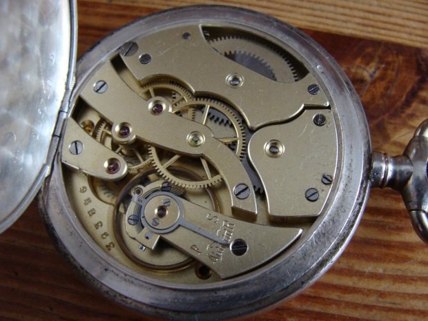 d5f99167a1946b3fgen.jpg