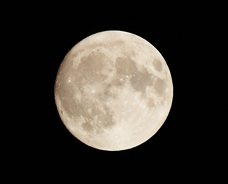moon.jpg