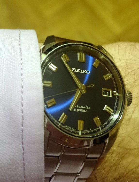 e261bb72197661ef09d4e10f48b73e9e.jpg