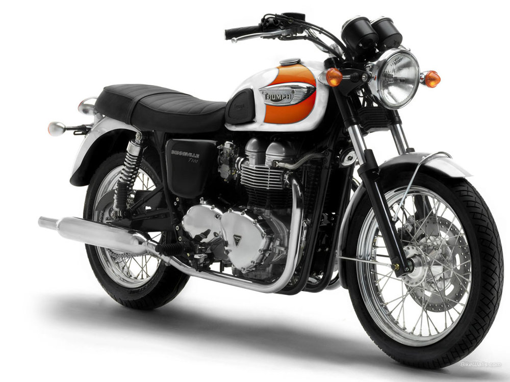 Triumph_Bonneville_T_100_2005_01_1024x768.jpg
