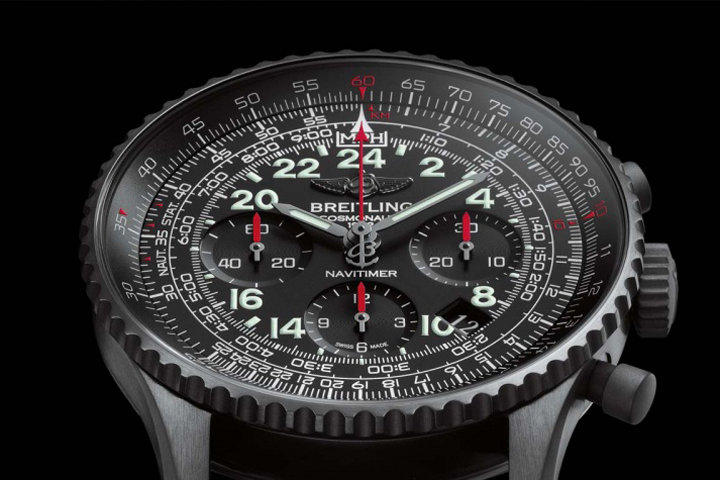 Navitimer-Cosmonaute-Blacksteel-watch.jp