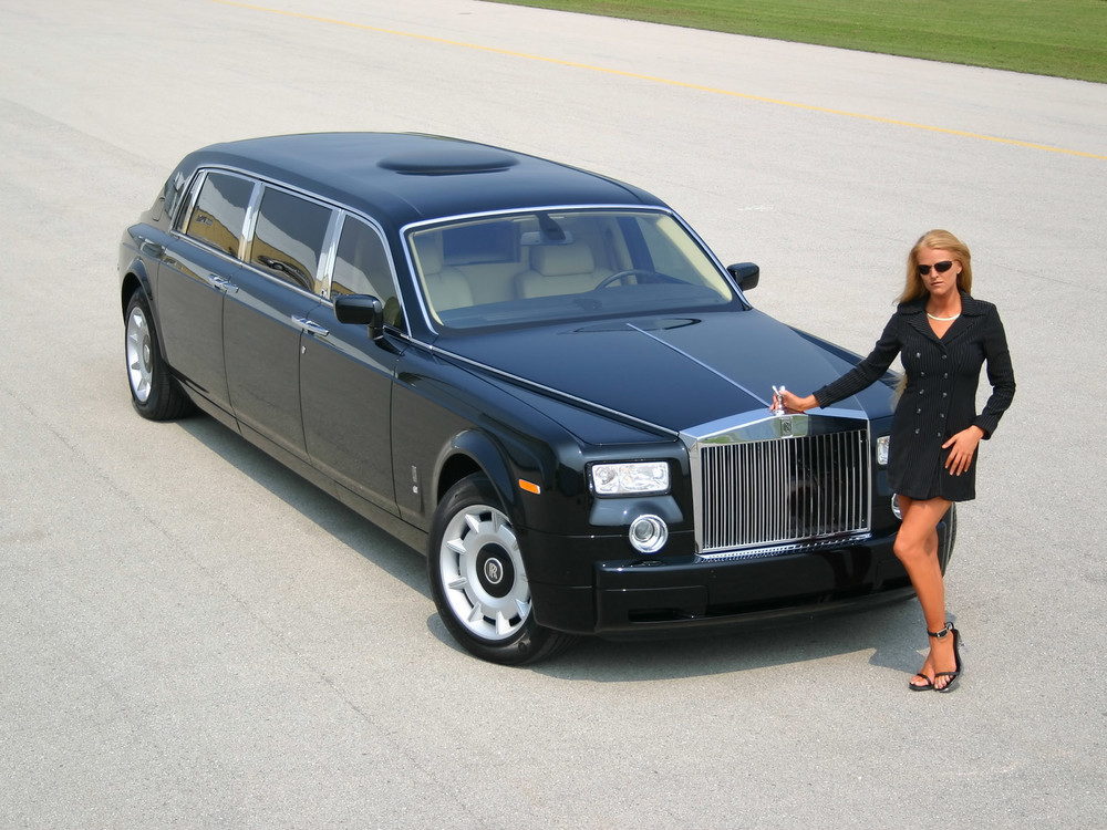 Rolls-Royce-Phantom-Black-Tie-Edition-Gennadi-Woman-SA-Top-1600x1200.jpg