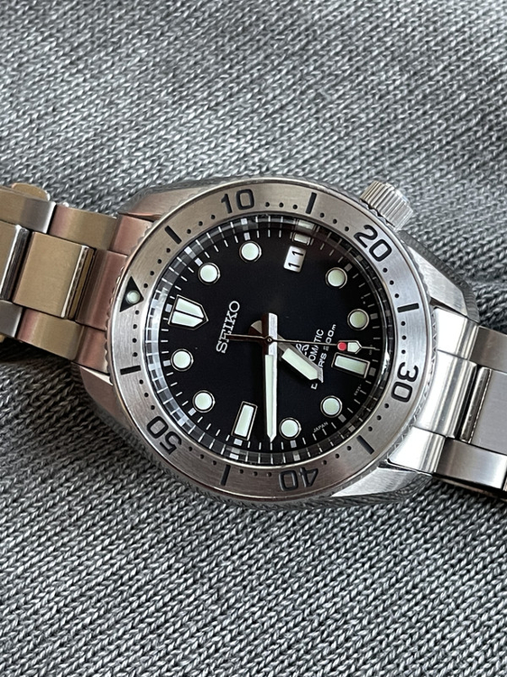 19-D03-A11-9838-4-E58-AF5-B-4-EF4-DDAD2-