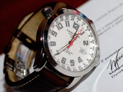 biała LaSportiva od Luisa Erard'a