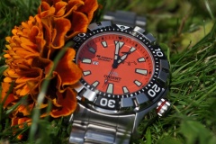 Orient M-Force 200 Orange