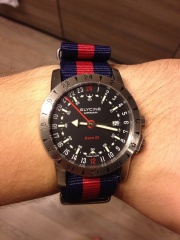 Glycine Ariman Base 22 @ NATO Navy & Red