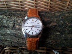 SWISS MADE VINTAGE ROAMER ETA 2836-2 17 JEWELS DAY-DATE AUTOMATIC MEN WATCH