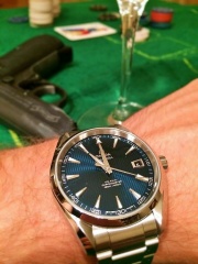 Nowa Aqua Terra blue dial w swoim naturalnym środowisku