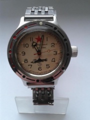 Wostok Amfibia - Komandir