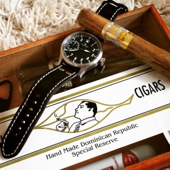 Steinhart Nav B Uhr II 44mm