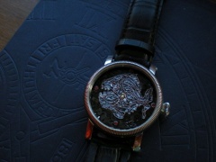 Pirahna emaille cloisonné zifferblatt