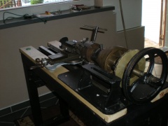 Rose engine - budowa tokarki ornamentowej.