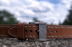 Klamra z meteorytem Muonionalusta