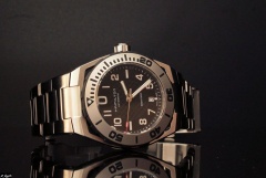 HAMILTON KHAKI NAVY SUB