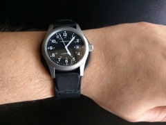 hamilton khaki field officer mechanical