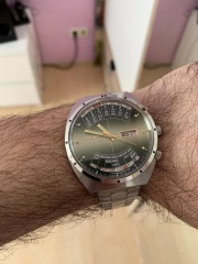 1D4FF51C F50A 4FF2 9670 689F77F1533E