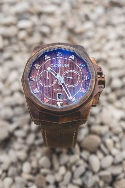 corum-ad-acone-bronze-3-746.jpg