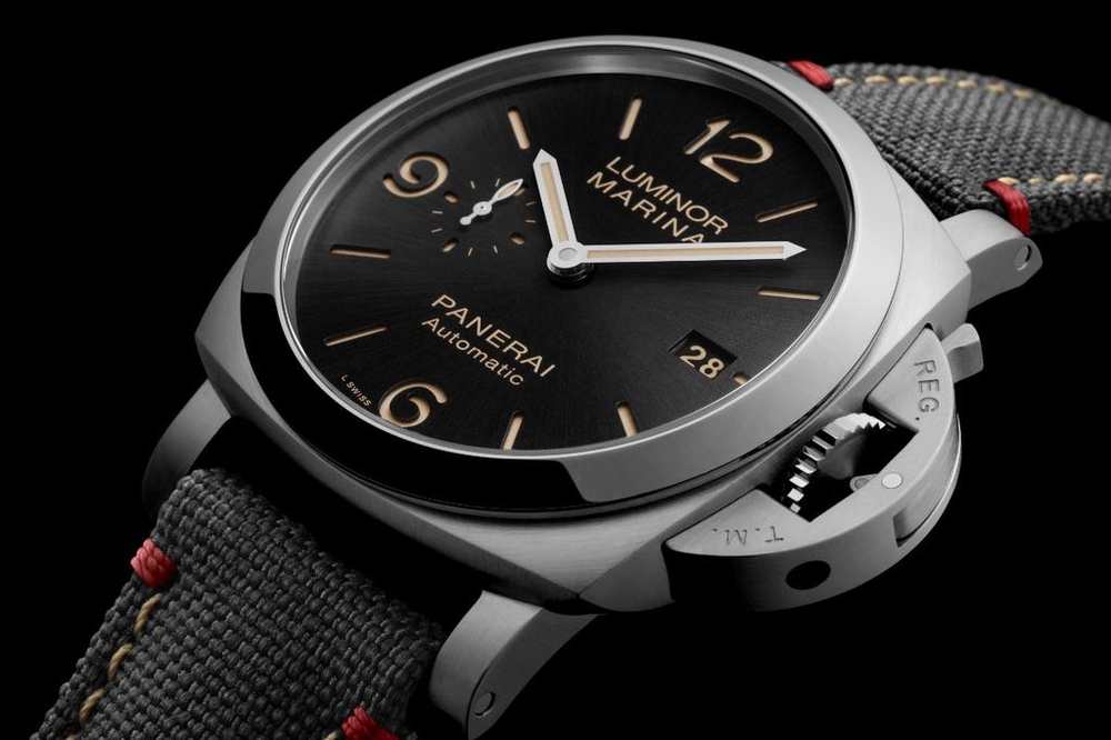 panerai-luminor-marina-44mm-special-edition-roma-Pam1025.ac4821e1081a.jpg
