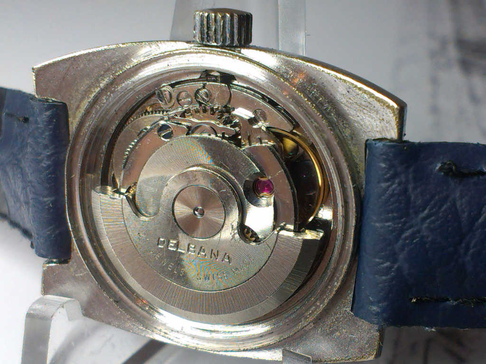Delbana kostka damska mechanizm 03.jpg
