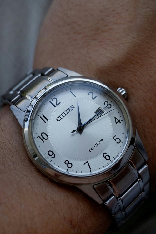 Citizen Eco-Drive AW1231-58B.jpg