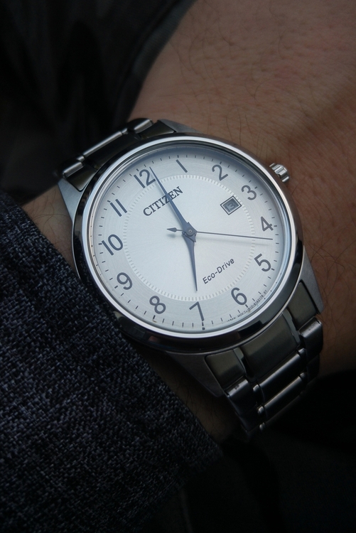 Citizen Eco-Drive AW1231-58B.jpg