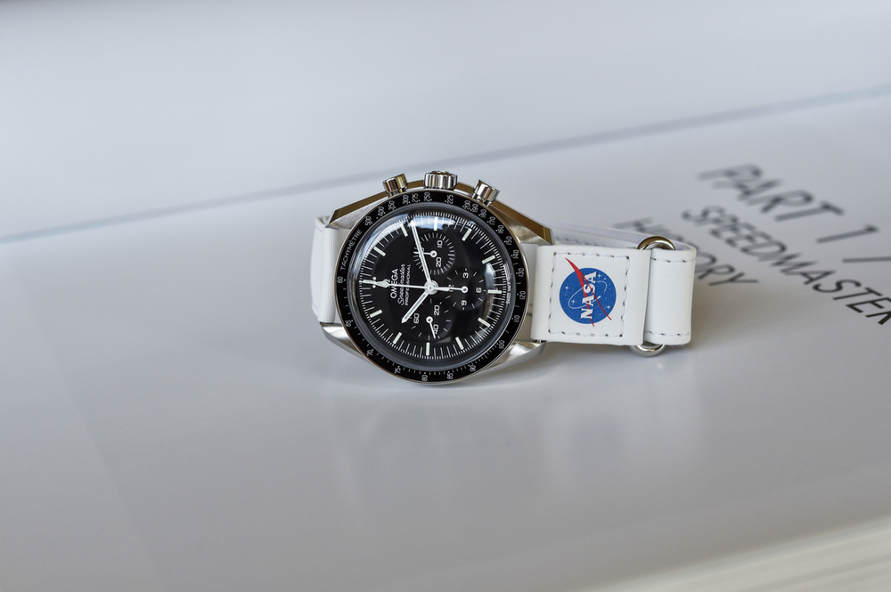 New-NASA-Velcro-Straps-for-the-Omega-Speedmaster-Moonwatch-1.jpg