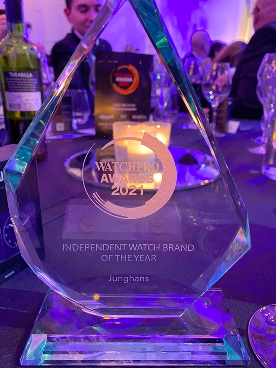 watchpro award Lon Nov2021.JPG