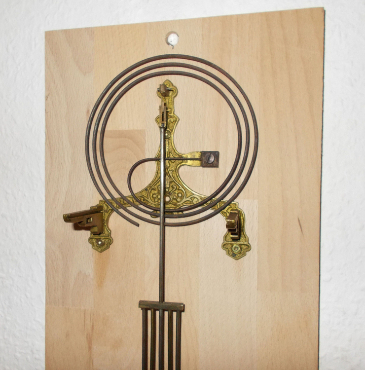 1413144012_antikes-Uhrwerk-Regulator-Pendeluhr-_57(4).thumb.jpg.0c096185714f6b66c8e01ff4e82f74c0.jpg