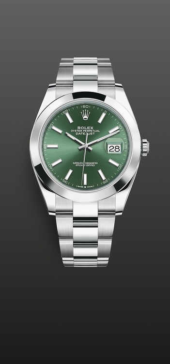 model-cover-lightbox-background-steel-portrait (1).jpeg