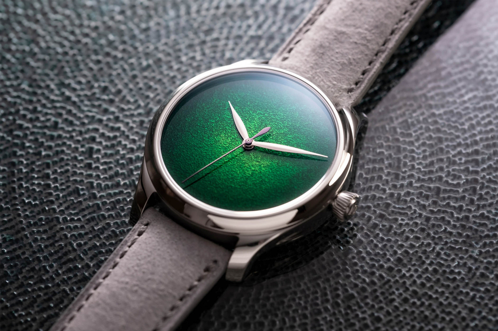 H-Moser-Cie-Endeavour-Centre-Seconds-Concept-Lime-Green-Watches-and-Wonders-2022-7-1536x1024.thumb.jpg.89a1d4bab76e37d41f85a67964187908.jpg