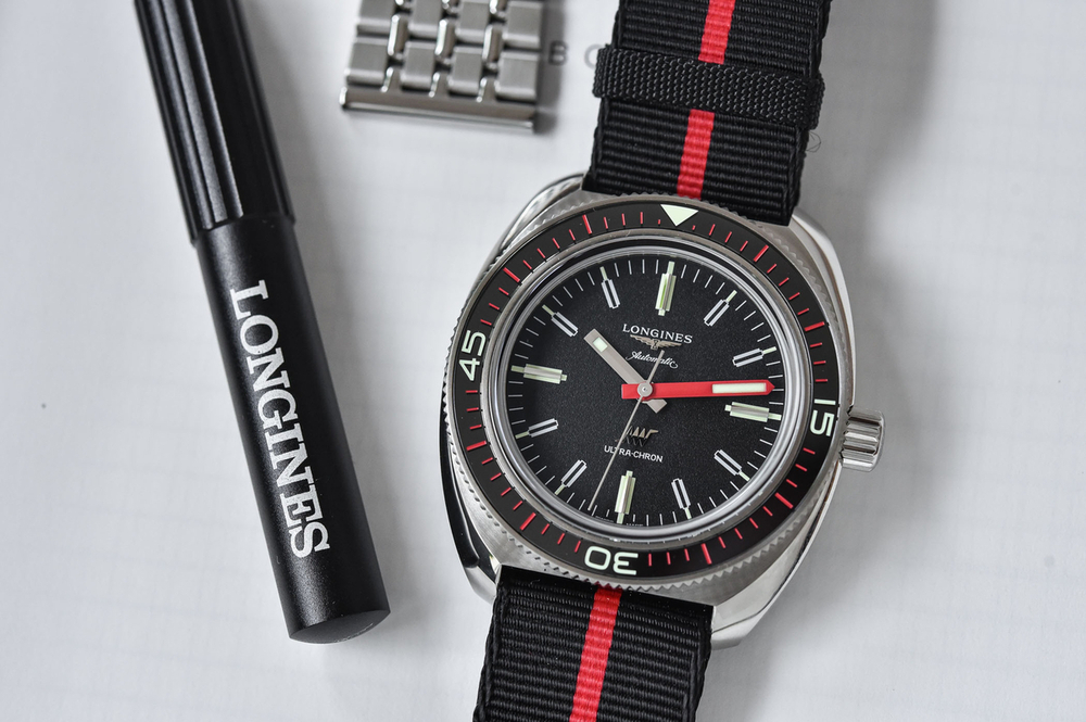2022-Longines-Ultra-Chron-Diver-Re-Edition-hands-on-1.thumb.jpg.04e07576e5369a797dd47cad73e3ccd7.jpg