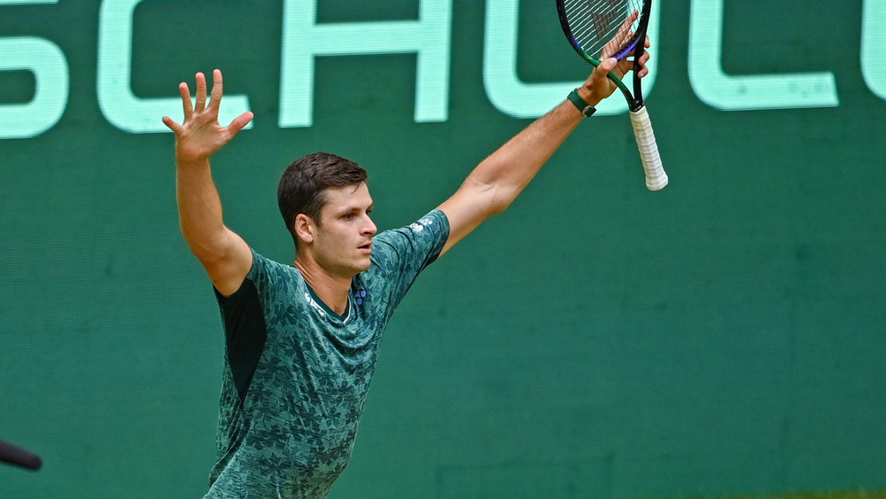 hubert-hurkacz.thumb.jpg.653baae2e3a47825edd60b57a31db0ab.jpg