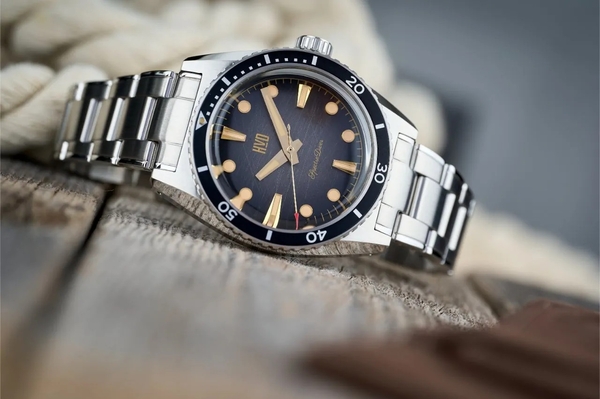 HVD Spectre Diver Onyx.jpg