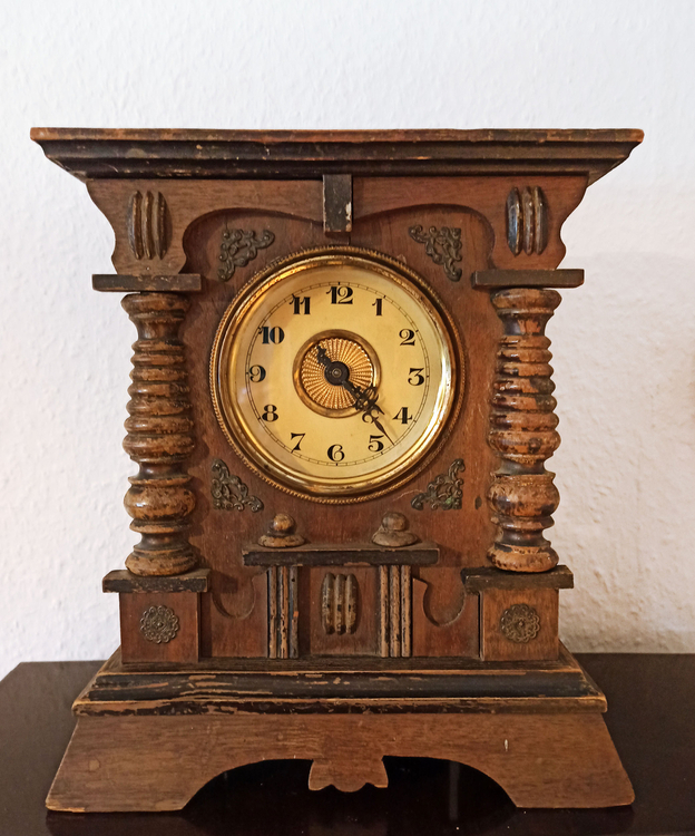 zegar kapliczkowy ukonczony.jpg