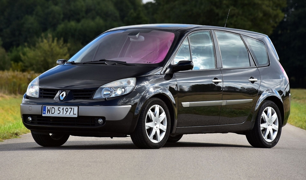 Renault-Scenic-21.jpg