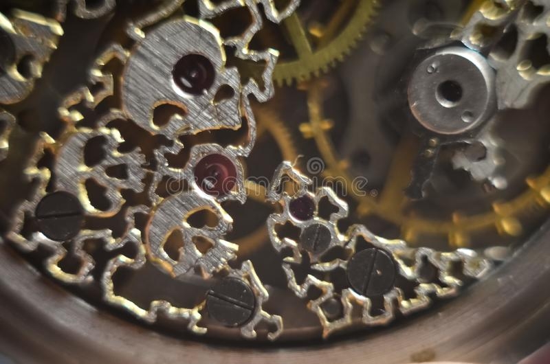 mechanism-gears-clockwork-skeleton-elegant-vintage-handmade-pocket-watches-exclusive-carvings-engravings-jewelry-hours-142339274.jpg.6b232e3fd418300309ece0a27239f971.jpg