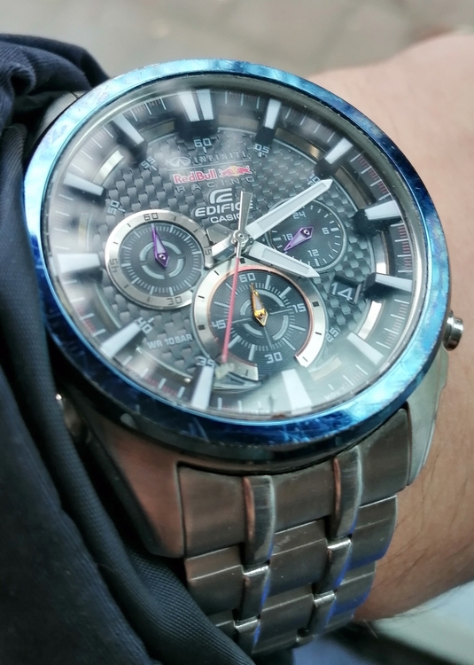 Edifice EFR-537RB-1AVER2.jpg