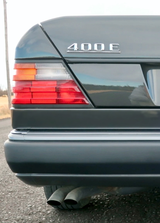 400e_1993.jpg