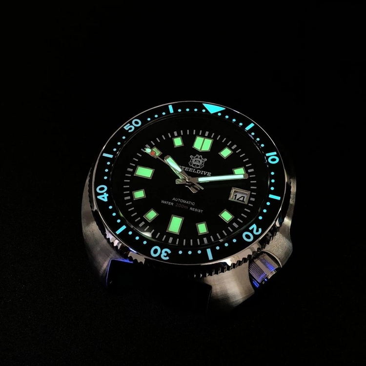 Steeldive-NH35-Diver-Watch_1000x.jpg