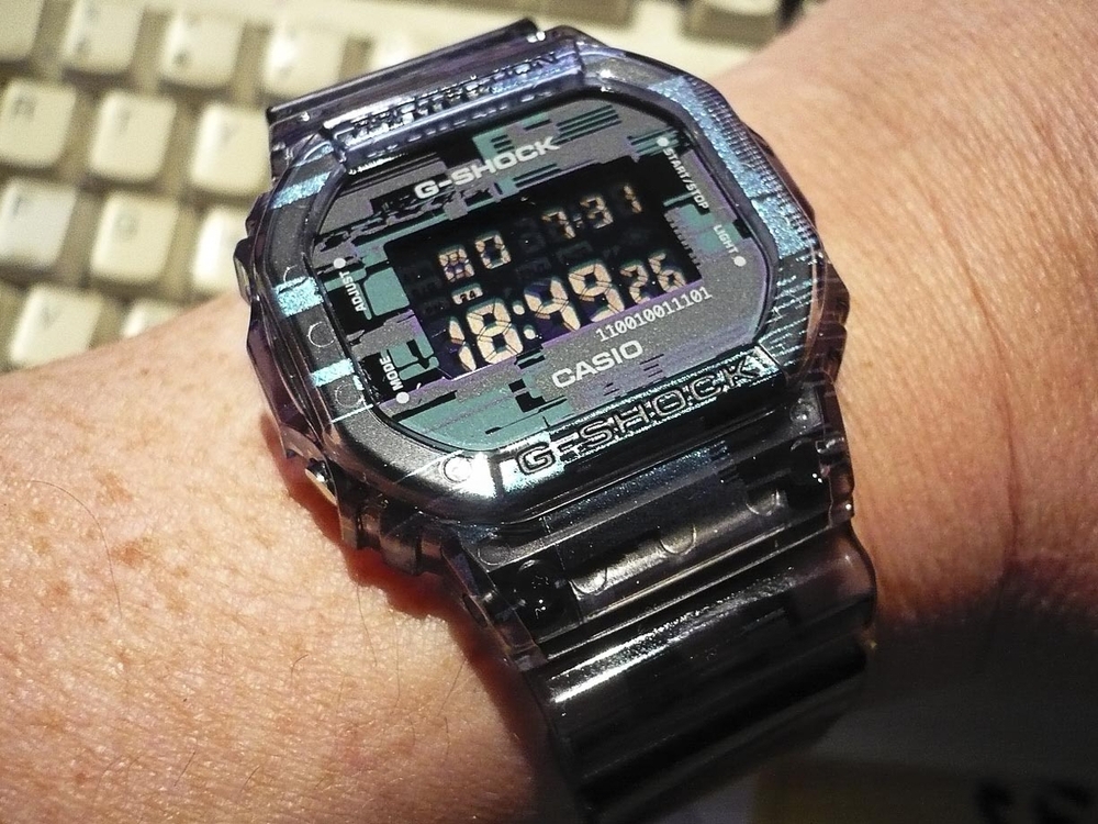 G-SHOCK  DW-5600NN -1ER-1090300.jpg