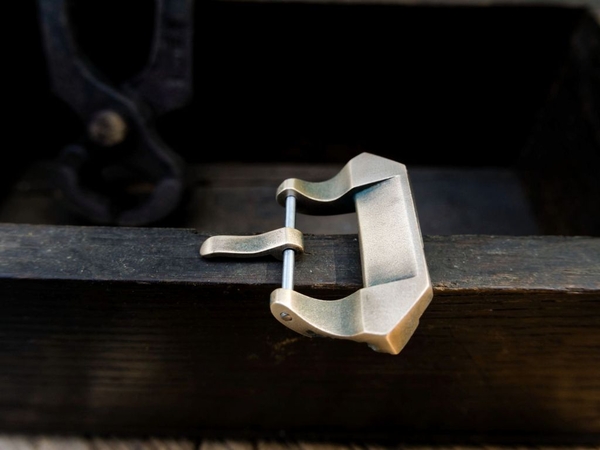 Klamra z brązu 22mm 4.jpg