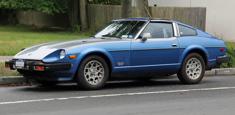 Datsun_280ZX_Turbo_in_blue_and_silver.jpg