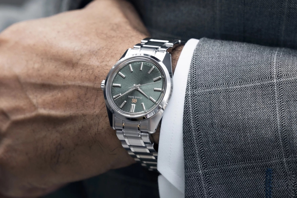 Grand_Seiko_SBGW311.thumb.jpg.8dcce19c8ecee225c2793c57a13dd619.jpg