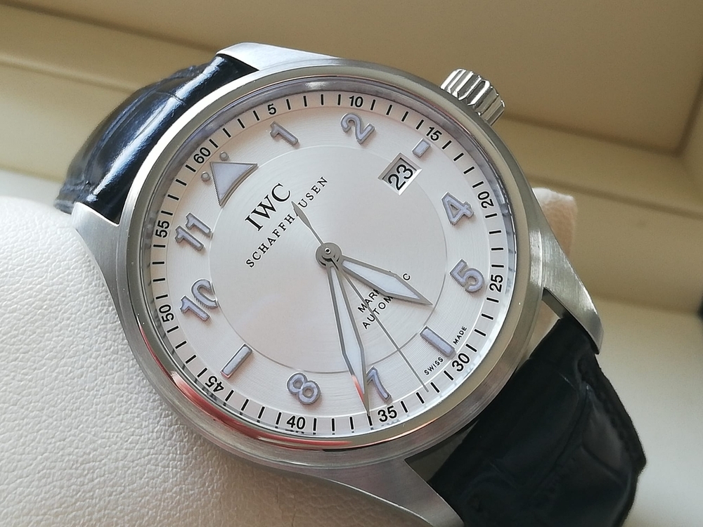 IWC_Pilot_Mark_39mm_001.jpg