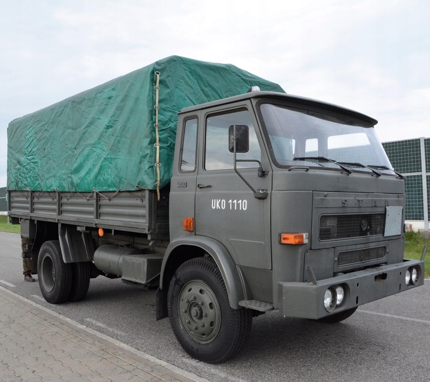 i-samochod-star-200-skrzyniowy-z-plandeka-wojsko.jpg